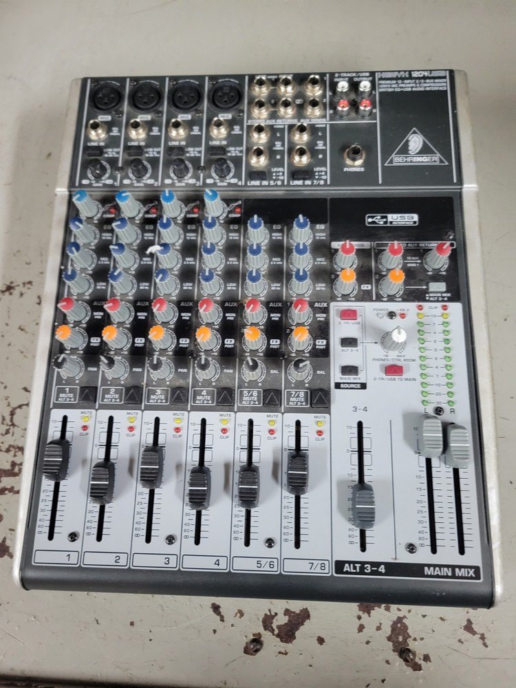 Behringer Xenyx 1204 USB Bus Mixer
