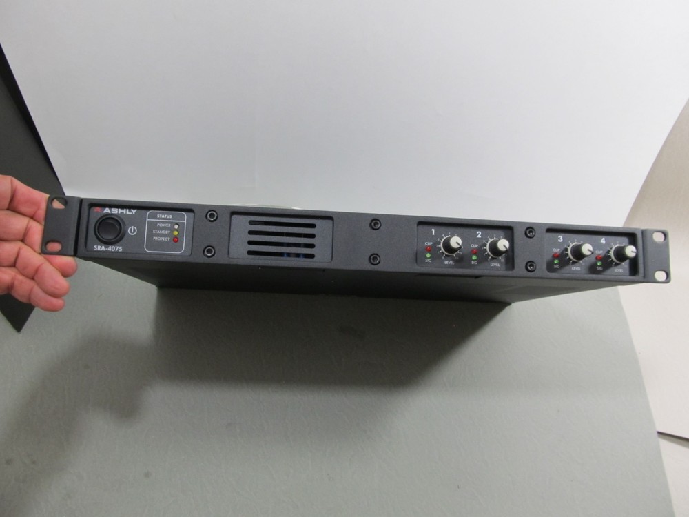 Ashly SRA-4075 4-Channel Convection Cooled Power Amplifier, 75W at 4 Ohms ****