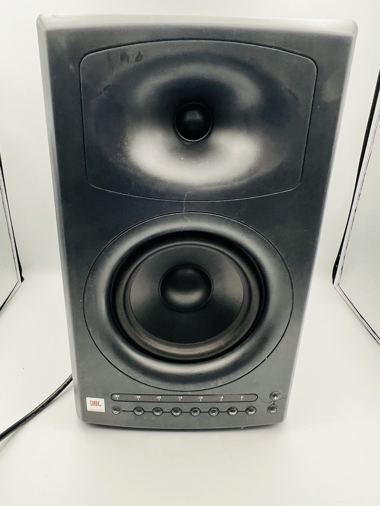 JBL LSR4326P Studio Monitor Speaker For Parts Or Repairs- Powers On – Read Desc!