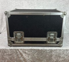 Flight From flight road case (22″ x 16″ x 8″ area)