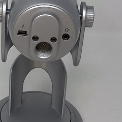 Logitech for Creators Blue Yeti USB Mic Silver ***Mic Only***
