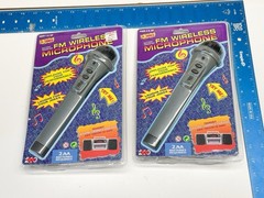 (2) Vintage FM Wireless Microphone Toy 200 Milford Mass TT Tunes Y2K 90’s Kid