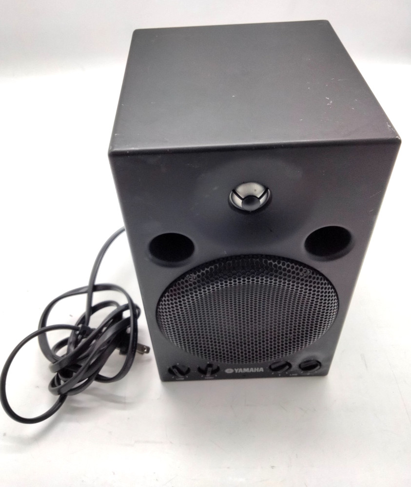 YAMAHA powered monitor speakers MSP3 30W 120V 60Hz