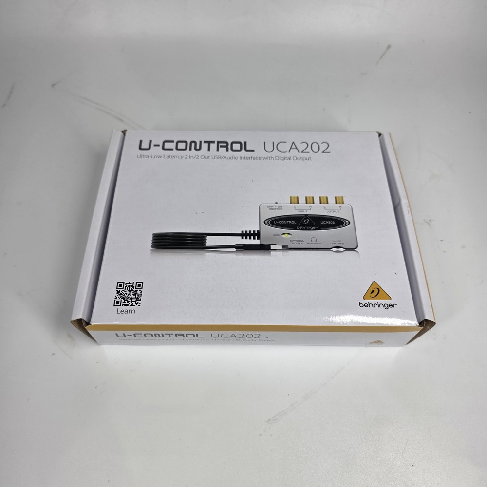 Behringer U-CONTROL UCA202 Ultra-Low Latency 2 In/2 Out USB Audio Interface