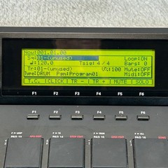 Akai Professional MPC2500 Music Production Center Unisex OS Black 128MB RAM