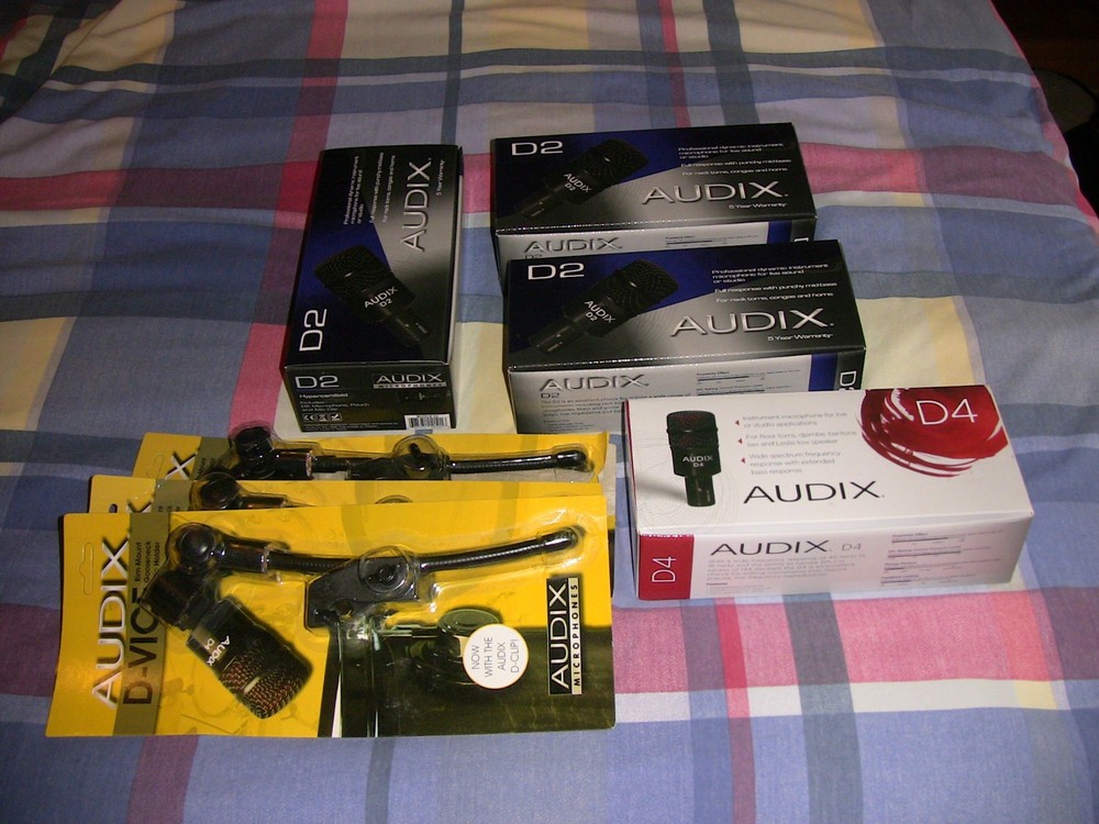 Audix D2 and D4 Dynamic Instrument Mics- 4-pack with clips + 3 DVICE Mounts-NEW.