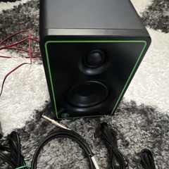 Focusrite Scarlett 2i2 USB-C Interface, Mackie CR4-X, LYX PRO Headphones