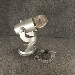 Blue Yeti USB Microphone Silver Condenser Mic USB Cable Cable Podcasting Stream