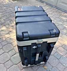 SKB 6U Molded Audio Rack Case – Black