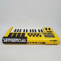 M-Audio Axiom 25 Limited Yellow Special Edition USB MIDI Controller Keyboard