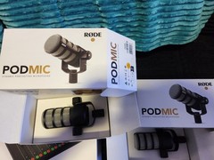 RODECaster PRO 2 Integrated Audio Production Studio with Exclusive Bundle!! New