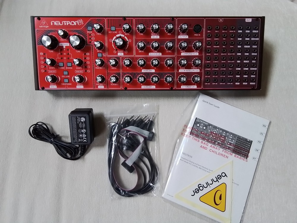 Behringer Synthesizer Neutron Paraphonic Analog Semi-Modular