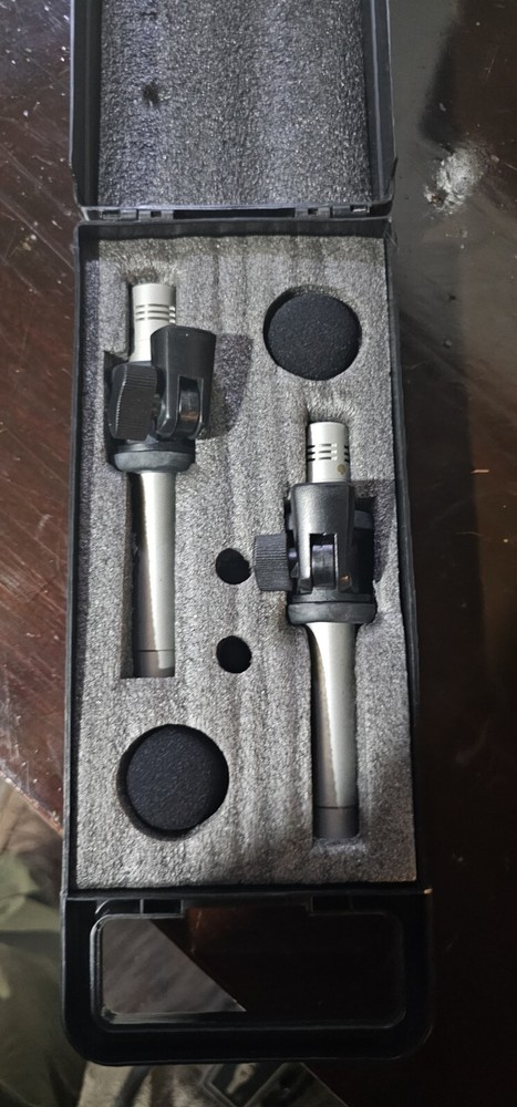 Samson C02 Small-diaphragm Condenser Microphone – Stereo Pair – Silver