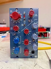 AML 1084 Preamp & Equalizer 500 Series DI Neve Design to the detail.