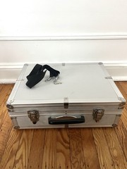 Aluminum Hard Camera/Lens Case W/Foam Insert Divider 18 x 13 x 6” Silver.