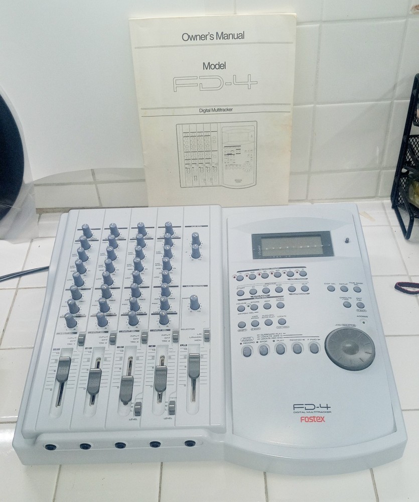 Fostex FD-4 Digital 4-Track Multitracker Recorder Bundle W/ 13 New Studio Cables