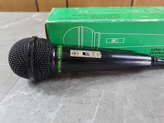 Venturer Uni-Directional – Hand Held Corded Dynamic Microphone – Karaoke