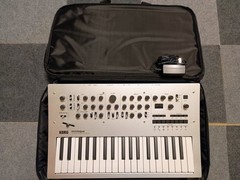 KORG minilogue POLYPHONIC ANALOGUE SYNTH Sound output OK w/case