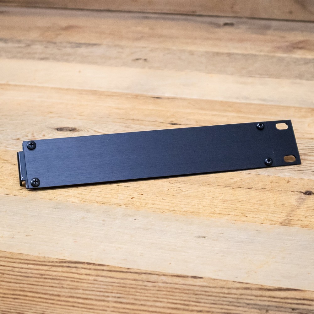 DBX Single Long Rack Ear for163x/263x/363x/463x/563x Mount Bracket U283831