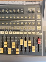 Roland VS-1680