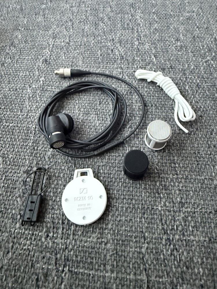 Sennheiser MKE 40 Lavalier Microphone 3-Pin LEMO NEW Open Box Complete Set