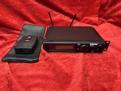 Shure ULXP Wireless Bodypack System M1 Range 662-698 MHz. Transmitter & Receiver