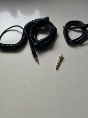AKG Lyra USB Condenser Mic Cardioid Large Diaphragm w/ Pop Filter Bundle
