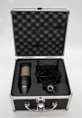 AKG P420 Microphone Multi-Pattern Condenser Microphone with Shock Mount & Case