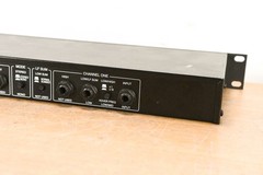 dbx 223 Stereo 2-Way / Mono 3-Way Crossover CG01242