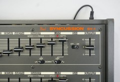 Pearl Syncussion SY-1 Vintage Analogue Electronic Drum Synthesiser & CU-1 Pads