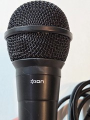ION Wired Dynamic Microphone w/ 1/4″ Plug – Tested Works! – Black Stage Mic 8’