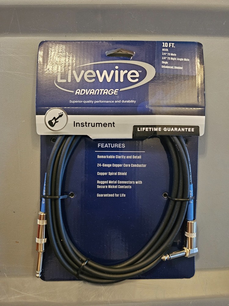 Livewire Advantage Instrument Cable Angled/Straight 10 ft. Black