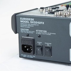 Behringer EURODESK SX3242FX Ultra-Low Noise Design 32-Input Studio/Live Mixer