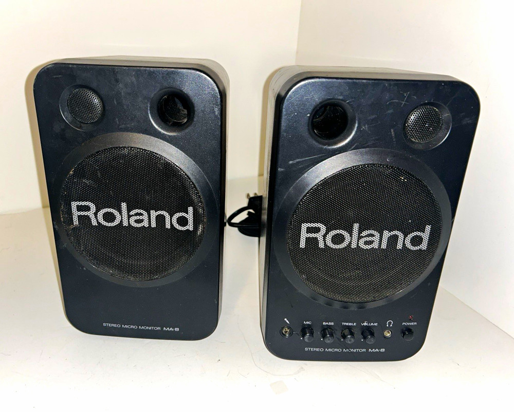 Roland MA-8BK Active Studio Monitor Speaker Pair 2.0 Wired RCA Black