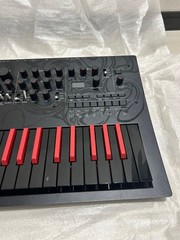 KORG minilogue bass Limited Synthesizer