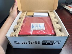 Focusrite Scarlett 2i2 4th Gen Audio Interface