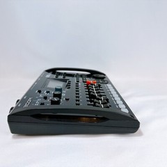 Zoom R8 Multitrack Digital Recorder 8-track MTR USED
