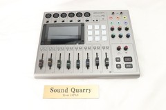 ZOOM PodTrak P8 Workstation for Podcast Recorder 6 XLR microphone inputs