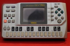 USED Yamaha QY70 QY 70 Seequencer U2687 250718
