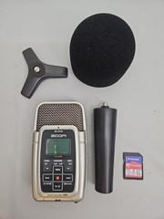 Zoom Handy H2 surround sound audio recorder Bundle with SD card and grip, Stand