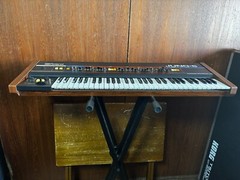 Roland Juno-6 polyphonic analog synthesizer w/ case ju6 Juno 60 106