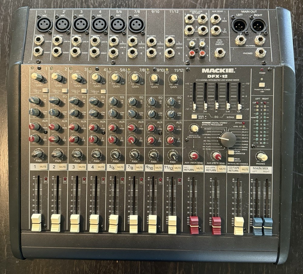 Mackie DFX12 12-Channel Integrated Live Sound Mixer with Effects