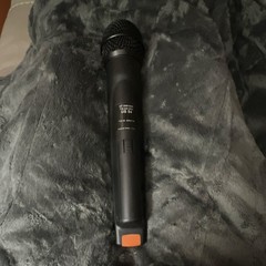 AKG HT DW1000 Wireless Handheld/Stand-Held Microphone 710.400 MHz Black Orange