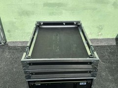 MOTION LABS 400AMP 1300-400A-18-2-01 POWER DISTRO W/ WHEELED CASE# 3492 THS