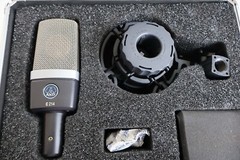 AKG C214 Large-Diaphragm Condenser Microphone