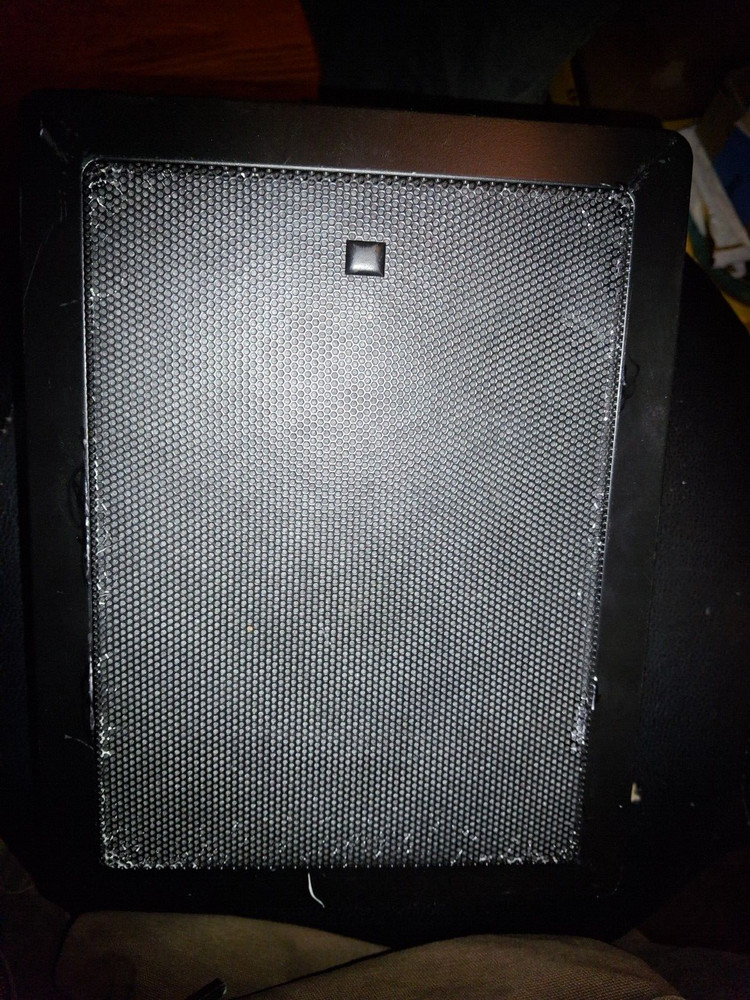 126 w jbl control speaker