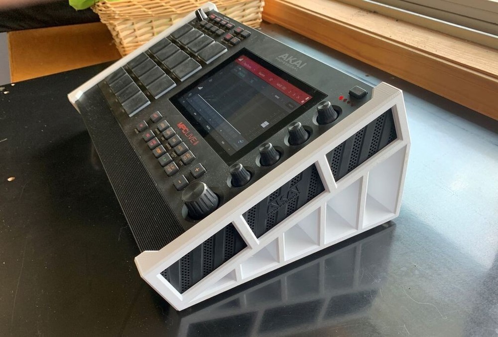 Akai MPC Live 2 Studio Controller – Display Stand