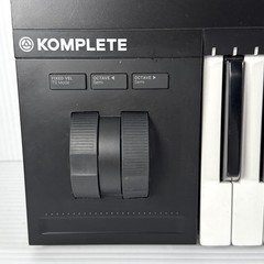 Native Instruments KOMPLETE Kontrol S49 MK2 Keyboard Controller-Read Description