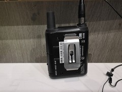 Line 6 XD-V70HS Digital Wireless Microphone System