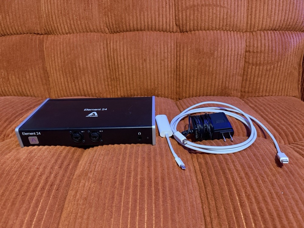 Apogee Element 24 W/ Thunderbolt 3 To Type C Adapter